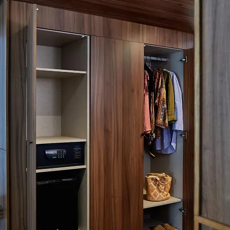 Mate Collection Helen Berger