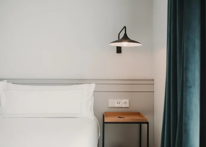 Hotel Mate Collection Helen Berger Valence