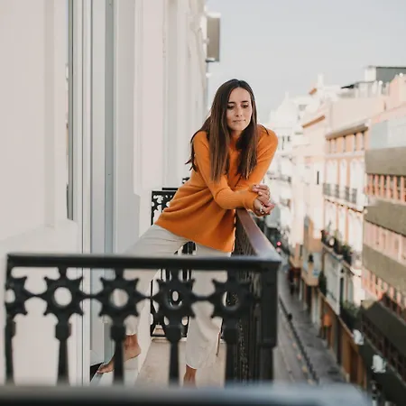 Hotel Mate Collection Helen Berger