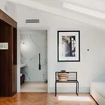 Mate Helen Berger Boutique 4*