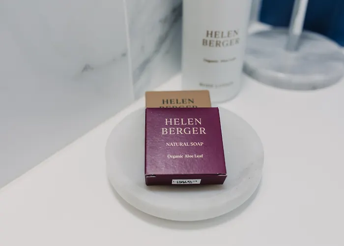 Mate Helen Berger Boutique 4*